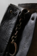 Load image into Gallery viewer, Chörds; SQ. KEY CASE / HORSE BUTT LEATHER (BLACK)
