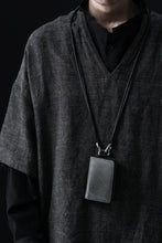 Load image into Gallery viewer, ierib smart folding neck wallet / Marble Cordovan (BLACK-C)
