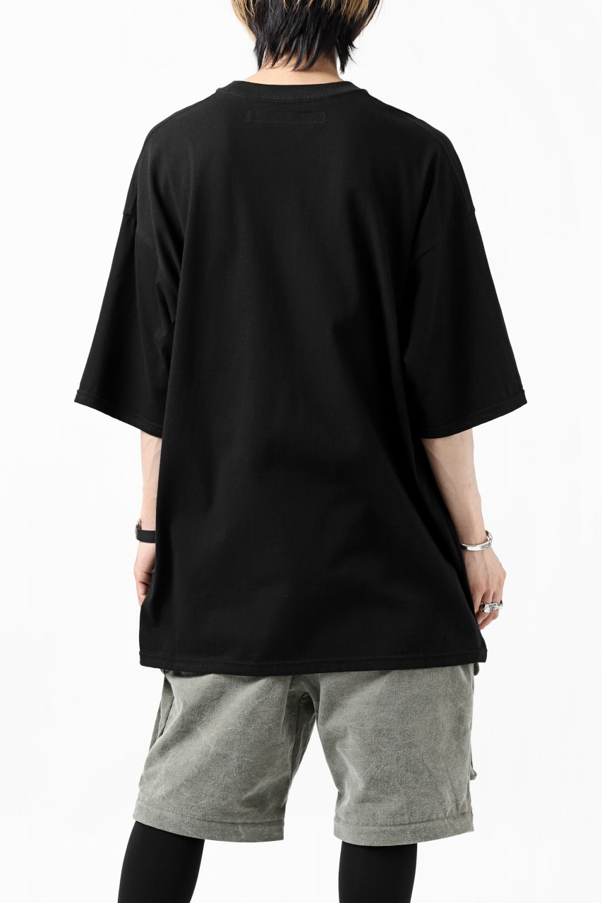 A.F ARTEFACT "flank” BOXYFIT T-SHIRT (BLACK)