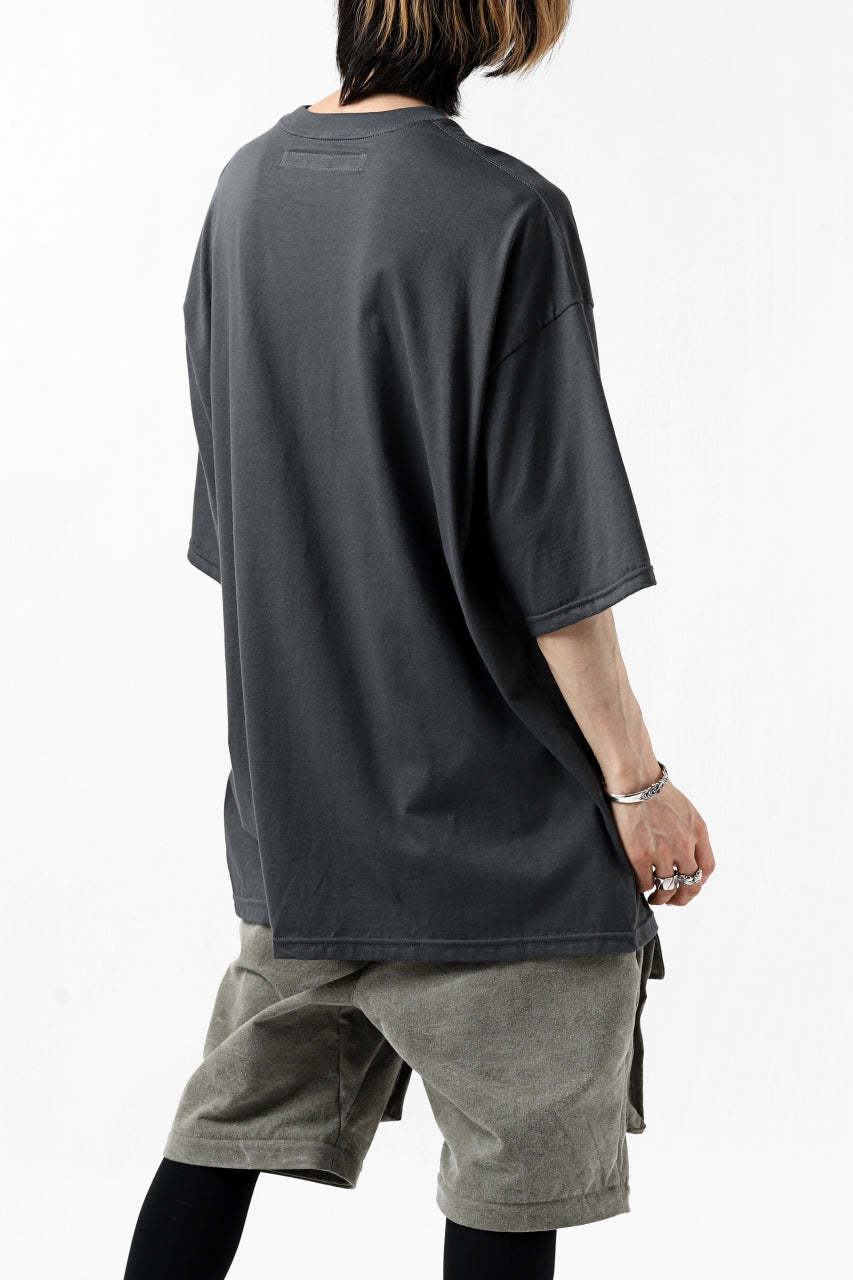 A.F ARTEFACT "flank” BOXYFIT T-SHIRT (GREY)