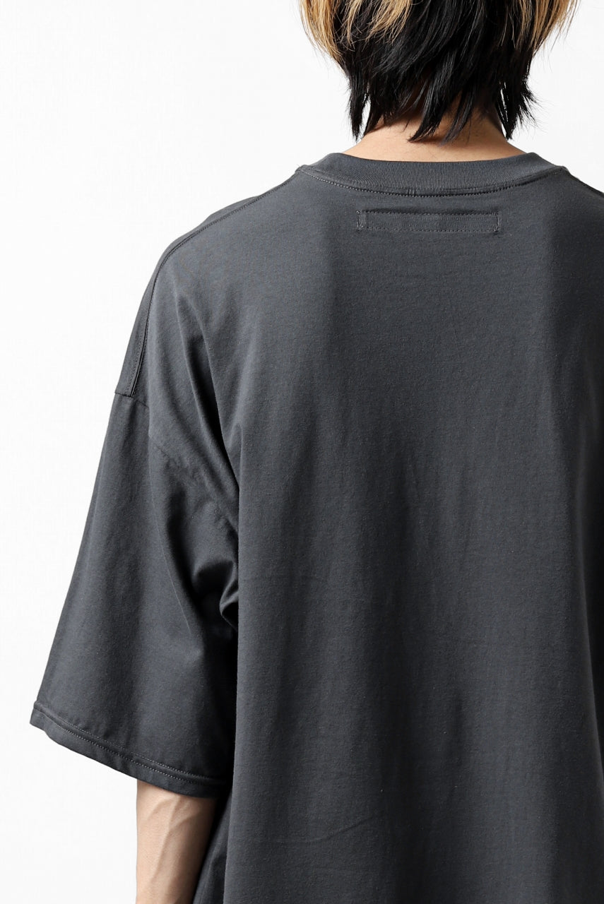 A.F ARTEFACT "flank” BOXYFIT T-SHIRT (GREY)