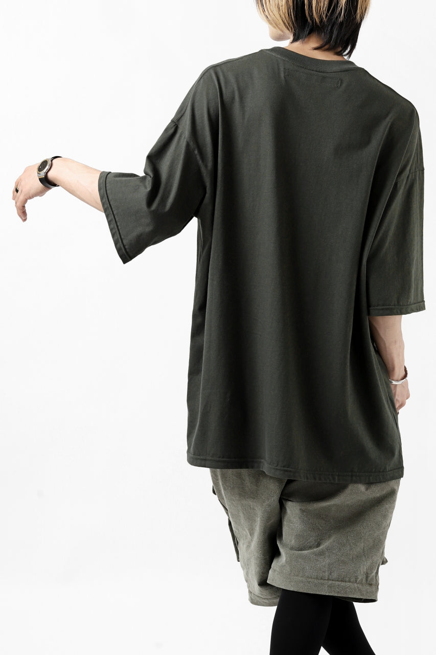 A.F ARTEFACT "flank” BOXYFIT T-SHIRT (KHAKI)