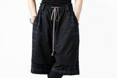 画像をギャラリービューアに読み込む, A.F ARTEFACT CHECKED COMBI SARROUEL SHORTS (BLACK×GREY)