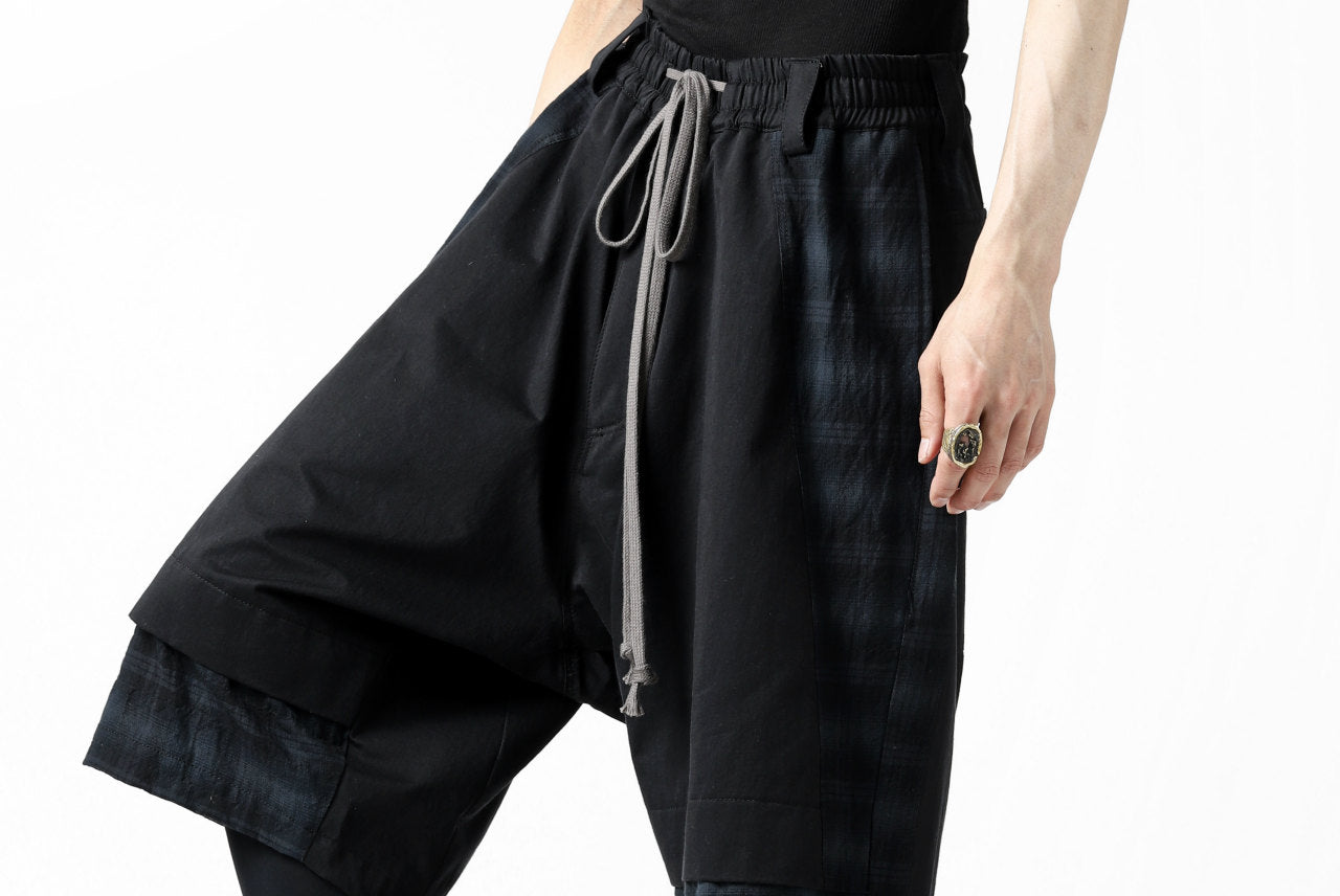 A.F ARTEFACT CHECKED COMBI SARROUEL SHORTS (BLACK×GREY)