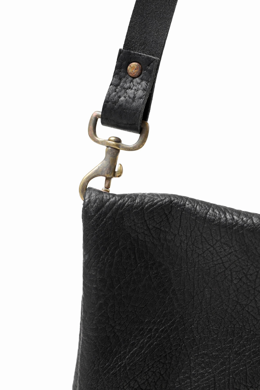 ierib exclusive folded shoulder-clutch bag / Shrunken Rough Bull (BLACK)