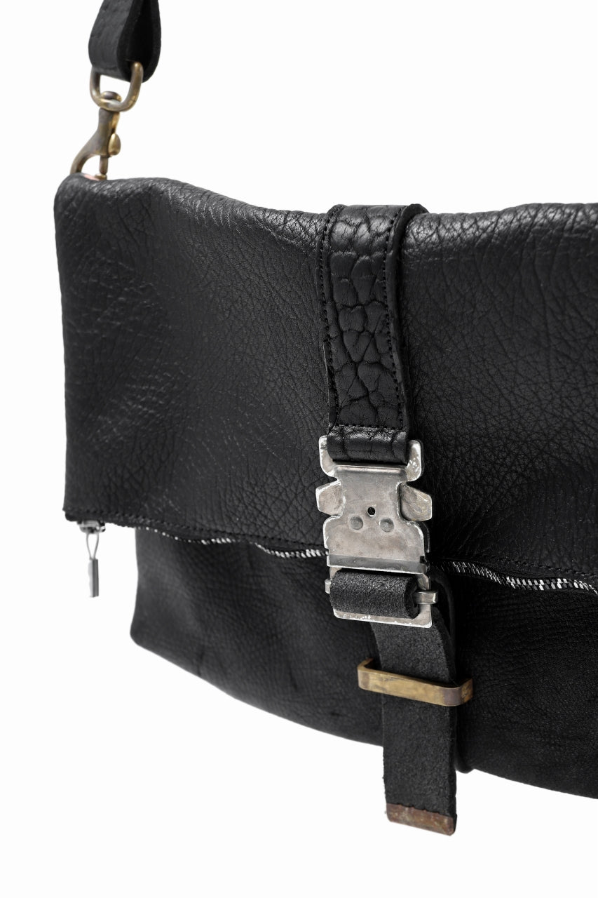 画像をギャラリービューアに読み込む, ierib exclusive folded shoulder-clutch bag / Shrunken Rough Bull (BLACK)