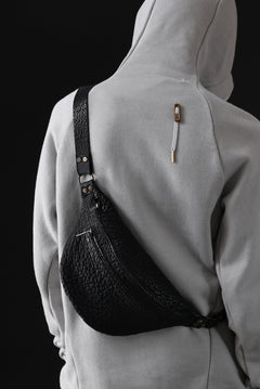 Load image into Gallery viewer, ierib WAIST BAG 2 / Shrunken Rough Bull Leather (BLACK)