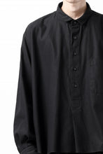 Load image into Gallery viewer, KLASICA SH-40 OVERSIZED SHORT PULLOVER SHIRT / DRY BACK TWILL (BLACK)