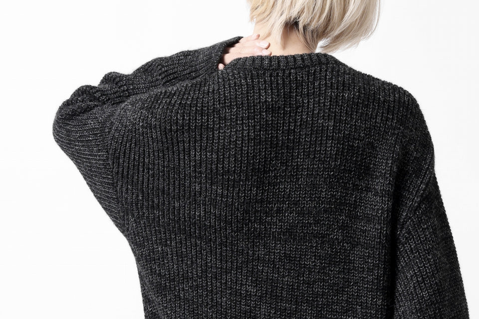 Load image into Gallery viewer, CAPERTICA HEAVY KNIT SWEATER TOP / BABY ALPACA (MIX BLACK)