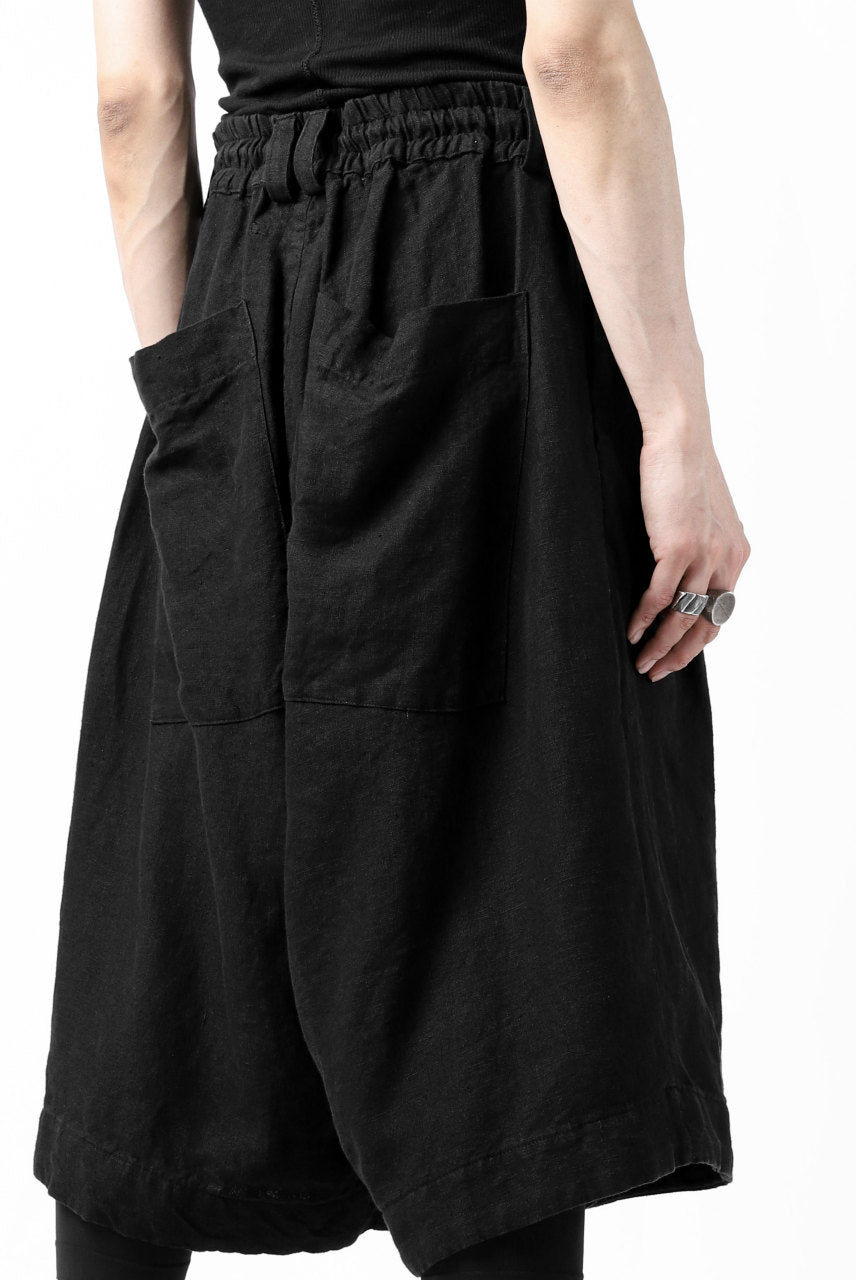 _vital tucked volume short pants / washer organic linen (BLACK)
