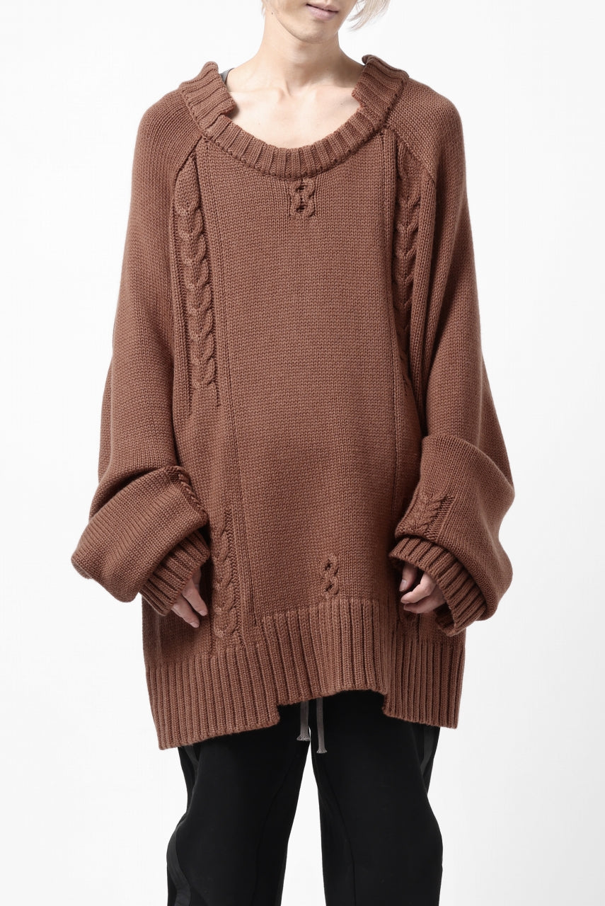 A.F ARTEFACT LOWGAUGE CABLE KNIT PULLOVER IRREGULAR-HEM (BROWN)