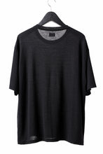 Load image into Gallery viewer, CAPERTICA OVERSIZED H/S TEE / SUPER 120s WASHABLE WOOL JERSEY (BLACK)