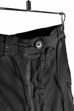 Load image into Gallery viewer, RUNDHOLZ DIP DEEP CROTCH GATHERING SHORTS (CARBON)