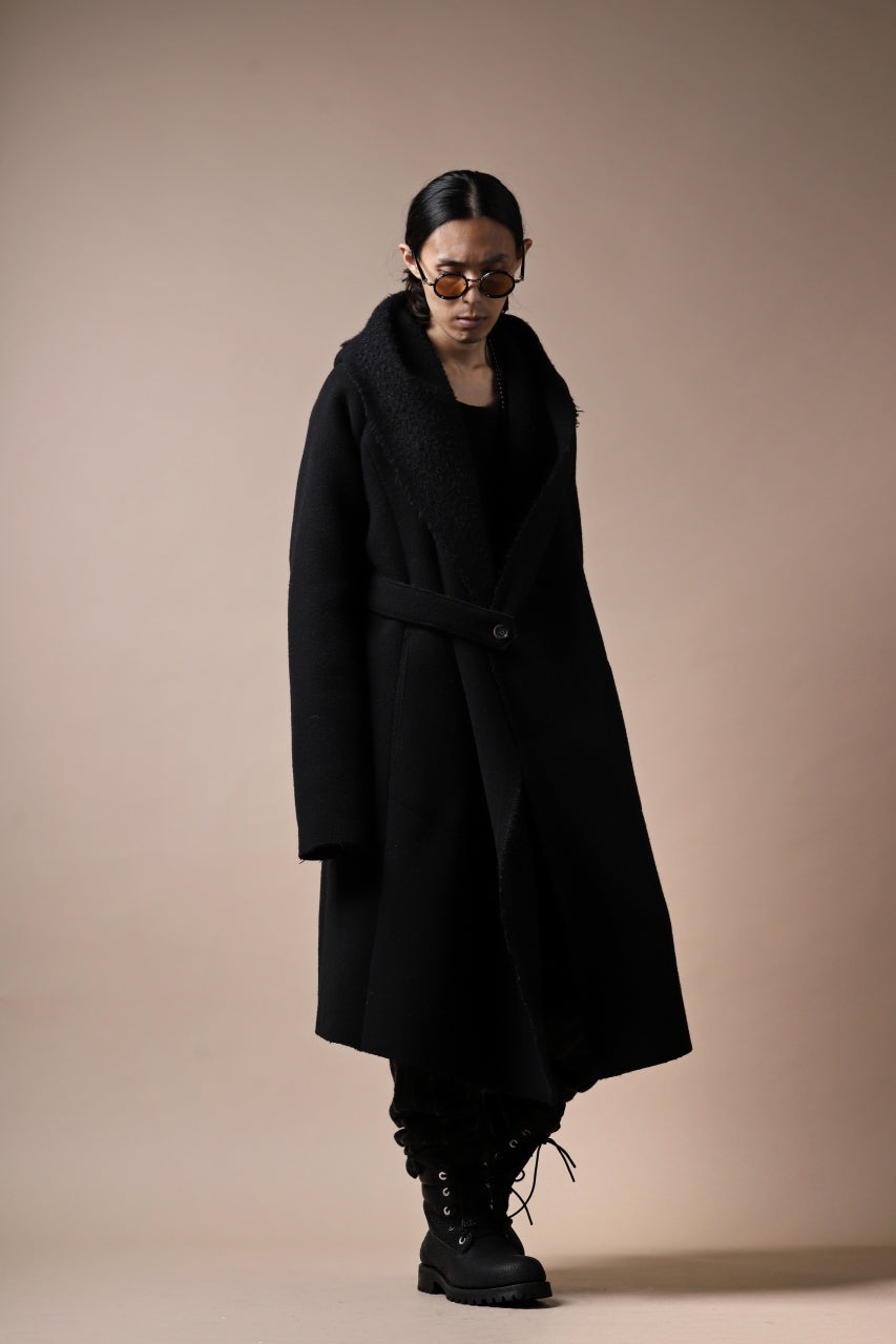 forme d'expression exclusive Hooded Robe Coat (Black)