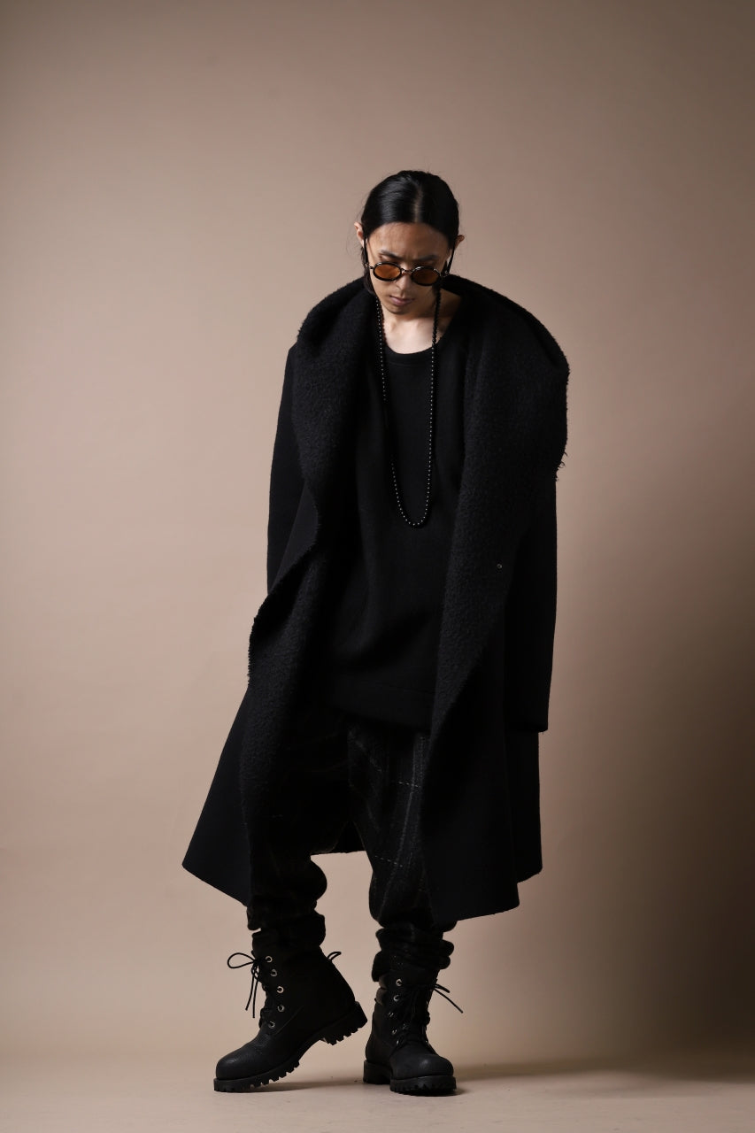 forme d'expression exclusive Hooded Robe Coat (Black)