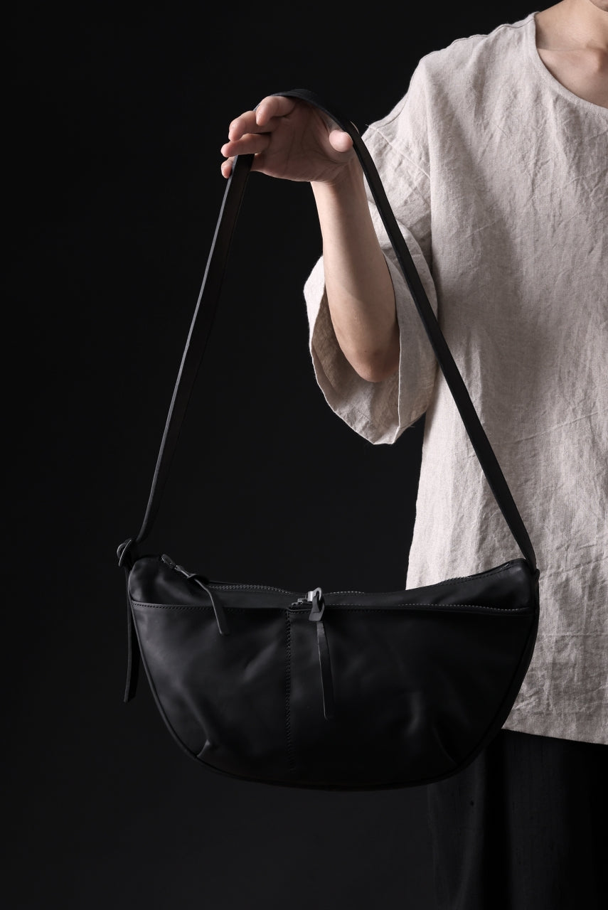 ISAMU KATAYAMA BACKLASH NEW "BANANA" SHOULDER BAG / GUIDI CALF