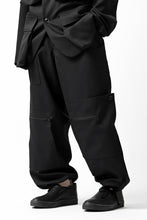 Load image into Gallery viewer, Y&#39;s BANG ON! No.170 GABARDINE PATCH WORK PANTS (BLACK)