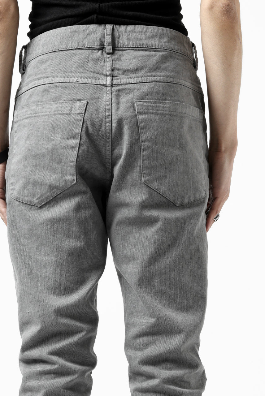 Load image into Gallery viewer, daub ERGONOMIC SKINNY PANTS / COLD DYED LIGHT TWILL (GREY)