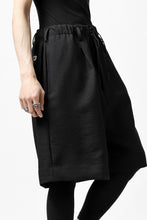 Load image into Gallery viewer, Y-3 Yohji Yamamoto ELEGANT THREE STRIPES TAILOR-SHORTS (BLACK)