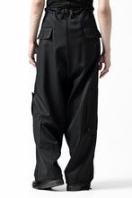 Load image into Gallery viewer, Y&#39;s BANG ON! No.170 GABARDINE PATCH WORK PANTS (BLACK)