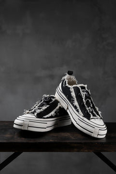 Load image into Gallery viewer, YOHJI YAMAMOTO × XVESSEL SNEAKERS LOW (BLACK×WHITE)