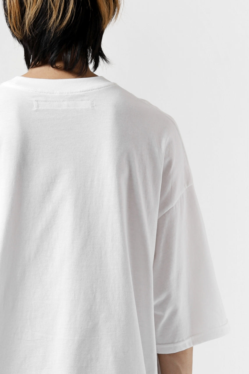 Load image into Gallery viewer, A.F ARTEFACT &quot;chest” BOXYFIT T-SHIRT (WHITE)