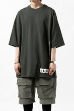 画像をギャラリービューアに読み込む, A.F ARTEFACT &quot;flank” BOXYFIT T-SHIRT (KHAKI)