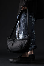 Load image into Gallery viewer, ISAMU KATAYAMA BACKLASH NEW &quot;BANANA&quot; SHOULDER BAG / GUIDI CALF