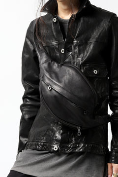 画像をギャラリービューアに読み込む, ISAMU KATAYAMA BACKLASH x GAIEDE STOMACH SHOULDER BAG / CALF SKIN (SOFT FINISHED / BLACK)