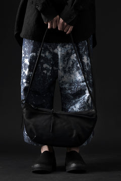 Load image into Gallery viewer, ISAMU KATAYAMA BACKLASH NEW &quot;BANANA&quot; SHOULDER BAG / GUIDI CALF