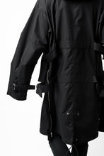 画像をギャラリービューアに読み込む, KLASICA WATER FALL MODS COAT / Ventile® UK L24 (BLACK)