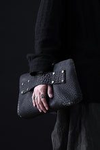 画像をギャラリービューアに読み込む, ierib onepiece clutch-bag / Rough Bull (BLACK)