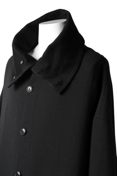 Load image into Gallery viewer, SOSNOVSKA exclusive BOMBER STYLE WOOL COAT (BLACK)