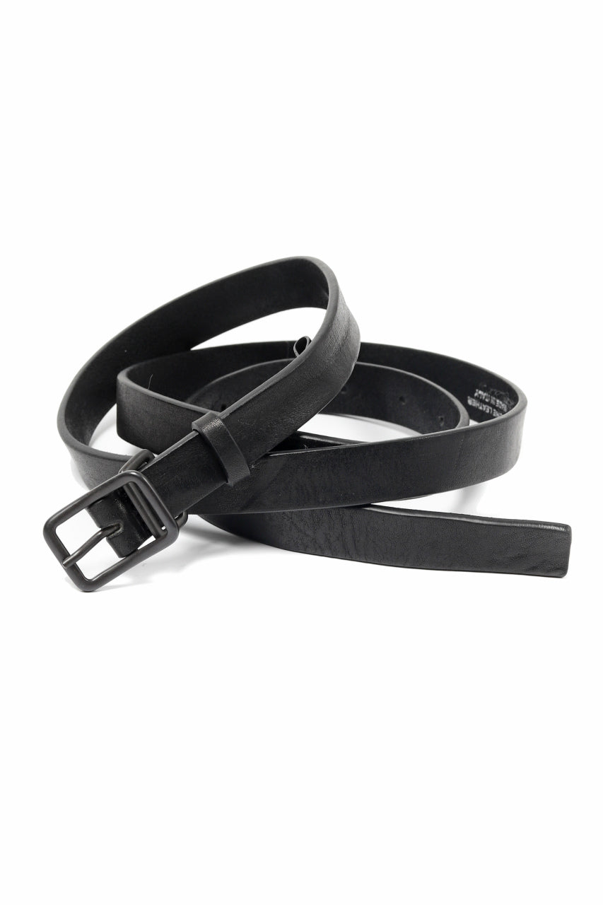 Load image into Gallery viewer, RUNDHOLZ NARROW BELT / CALF NAPPA LEATHER (BLACK)