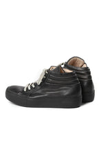 Load image into Gallery viewer, incarnation MID-SB SNEAKER / HORSE FULL GRAIN (BLACK EDITION)