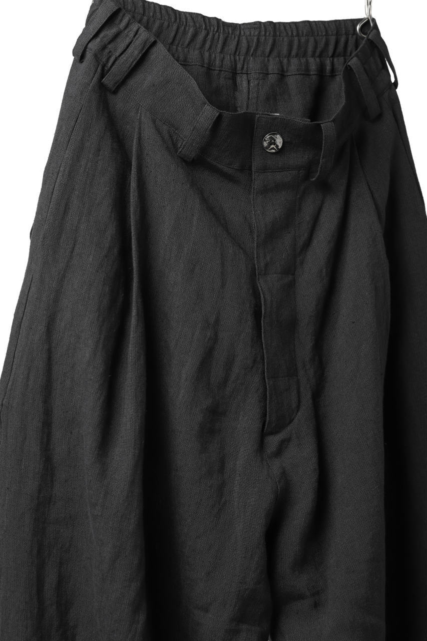 _vital tuck volume low clotch cuffs pants (BLACK)