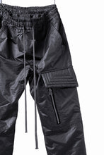 Load image into Gallery viewer, A.F ARTEFACT EASY STRAIGHT POCKET PANTS / LUX NYLON &amp; BOMBER HEAT® (D.GREY)
