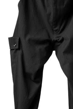 Load image into Gallery viewer, Y&#39;s SIDE FLAP POCKET PANTS / MIXED TWILL (BLACK)