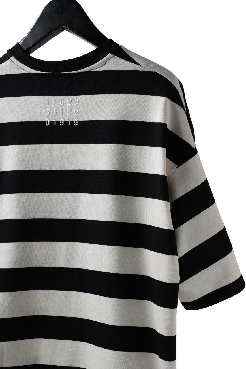 A.F ARTEFACT HORIZONTAL OVER SIZED TOPS (BLACK x IVORY)