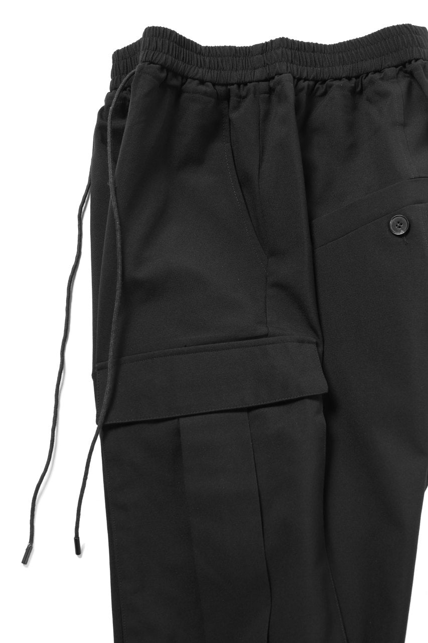 Load image into Gallery viewer, JOE CHIA LOWCROTCH CARGO TROUSERS (BLACK)