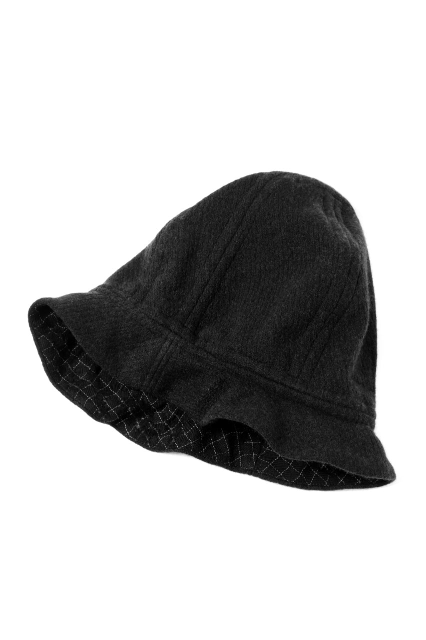 SOSNOVSKA exclusive SQUEEZED CELL HAT (BLACK)