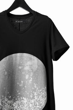 Load image into Gallery viewer, A.F ARTEFACT CREW NECK TEE / ABSTRACT PRINT Ver. (BLACK)