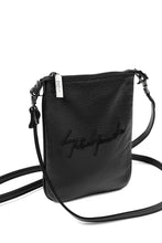Load image into Gallery viewer, discord Yohji Yamamoto SIGNATURE SACOCHE POUCH / SOFT SHRINK COW LEATHER (BLACK)