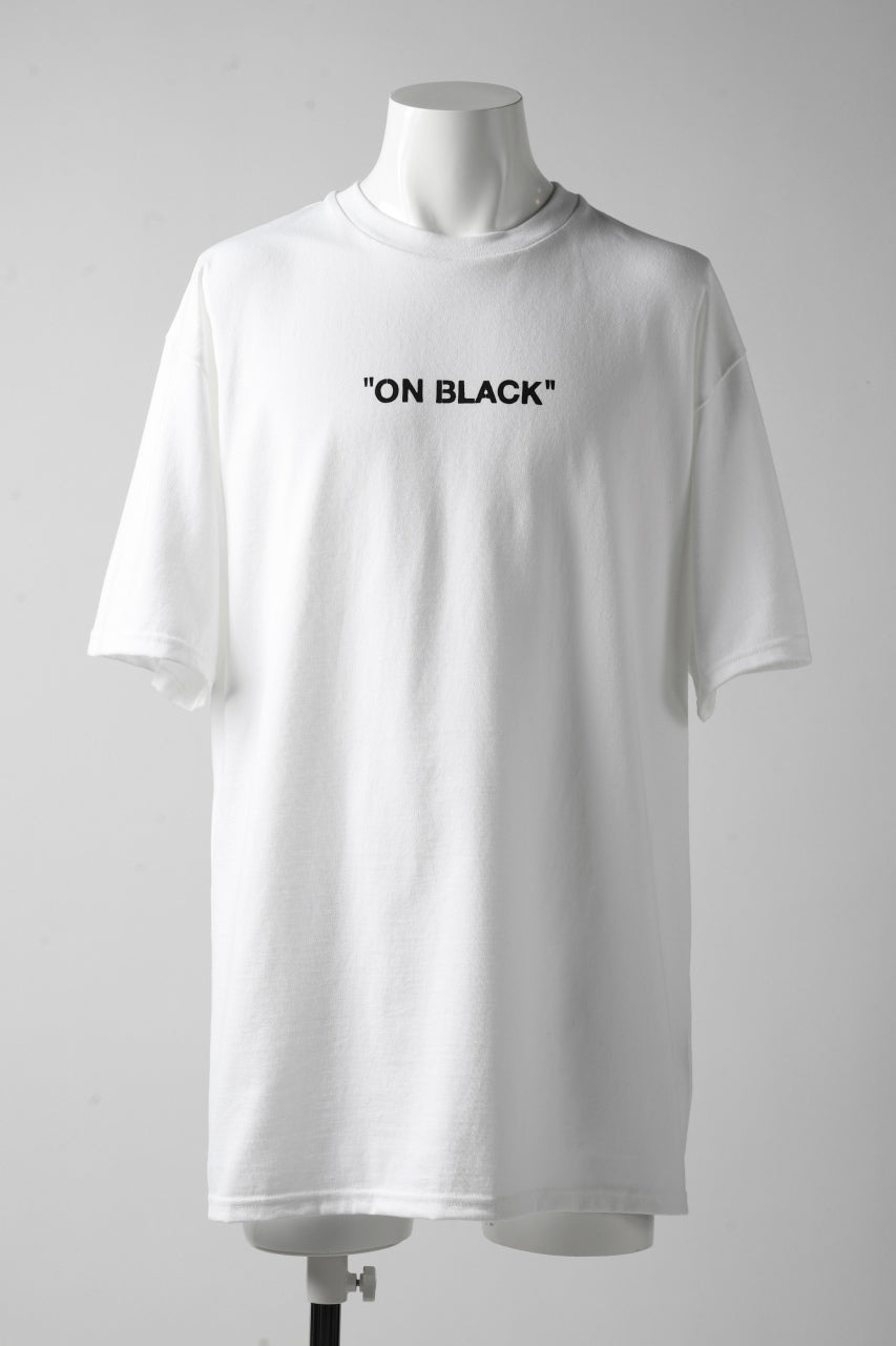 A.F ARTEFACT x buggy exclusive "ON BLACK" T-SHIRT (WHITE x YELLOW)