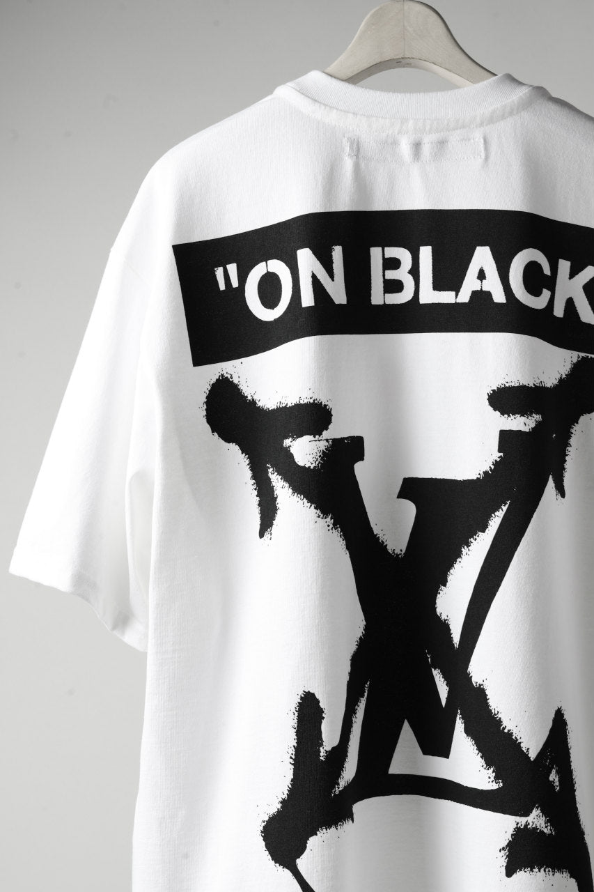 A.F ARTEFACT x buggy exclusive "ON BLACK" T-SHIRT (WHITE x RED)