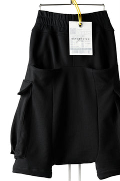 画像をギャラリービューアに読み込む, DEFORMATER.® HANGING DROP CROTCH CARGO SHORTS / COTTON SWEAT (BLACK)