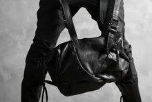 画像をギャラリービューアに読み込む, LEON EMANUEL BLANCK exclusive DISTORTION WEEKENDER BAG / GUIDI HORSE LEATHER (BLACK)