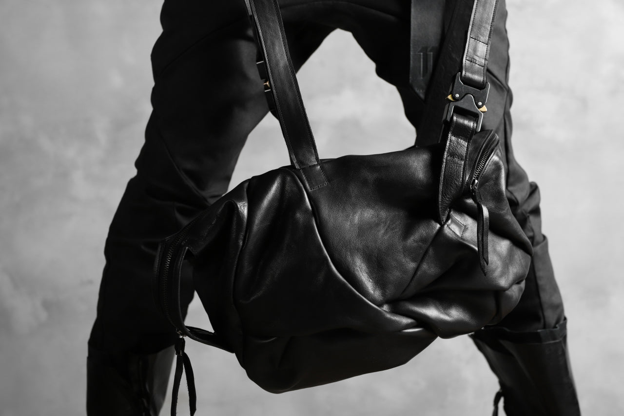 LEON EMANUEL BLANCK exclusive DISTORTION WEEKENDER BAG / GUIDI HORSE LEATHER (BLACK)