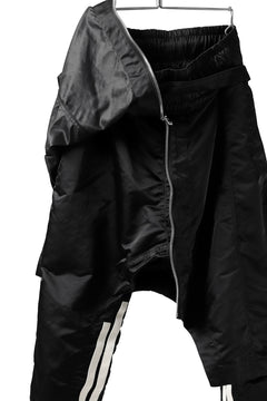Load image into Gallery viewer, A.F ARTEFACT &quot;COVERT&quot; LAYERED PANTS / LUXURY NYLON (BLACK)