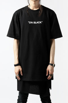 Load image into Gallery viewer, A.F ARTEFACT x buggy &quot;ON BLACK&quot; T-SHIRT (BLACK x PURPLE)